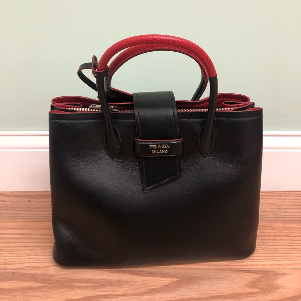 Prada | Saffiano Leather Tote: 1BG148 (PM290)